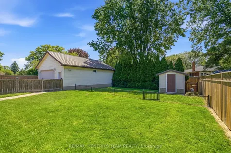 17 Sullivan Drive St. Catharines ON L2N 1K3