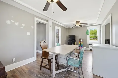 142 West Street Quinte West ON K8V 2M5