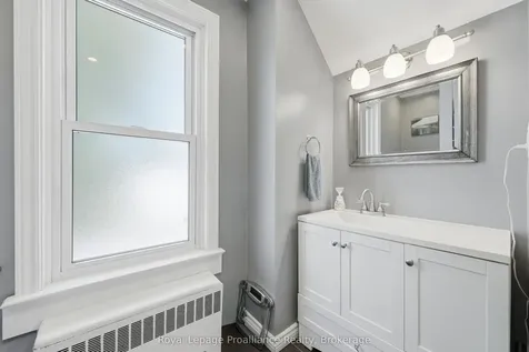 142 West Street Quinte West ON K8V 2M5