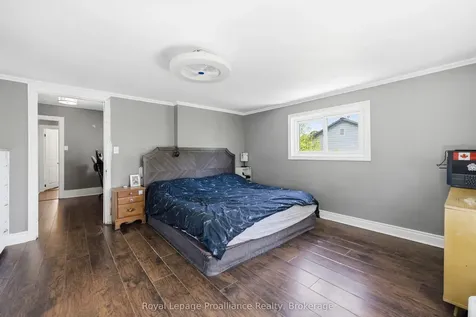 142 West Street Quinte West ON K8V 2M5
