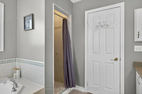 1726 Ravenwood Drive Peterborough ON K9K 2P6