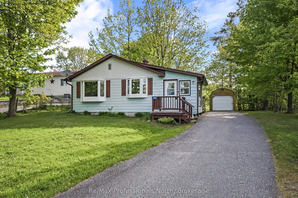 970 First Street S Gravenhurst ON P1P 1K3