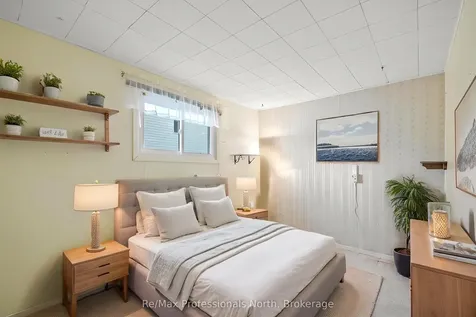 970 First Street S Gravenhurst ON P1P 1K3