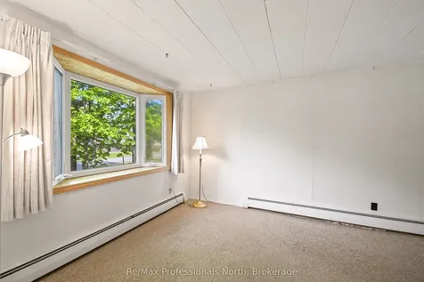 970 First Street S Gravenhurst ON P1P 1K3