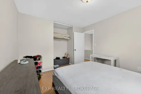 931 Oakview Avenue Kingston ON K7M 6V4
