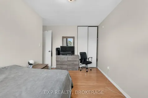 931 Oakview Avenue Kingston ON K7M 6V4
