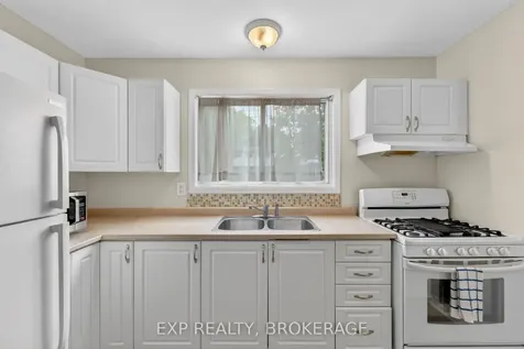 931 Oakview Avenue Kingston ON K7M 6V4