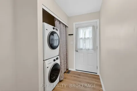 931 Oakview Avenue Kingston ON K7M 6V4