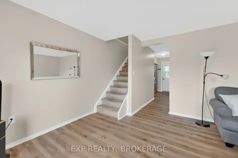 931 Oakview Avenue Kingston ON K7M 6V4