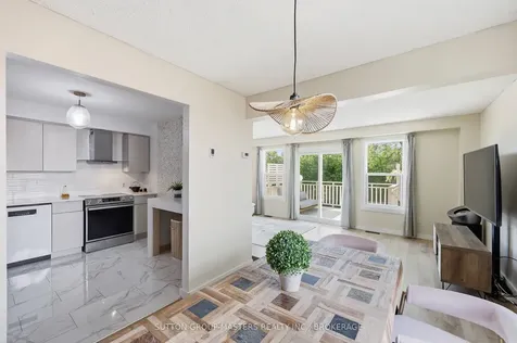 35 Rose Abbey Drive Kingston ON K7K 6W1