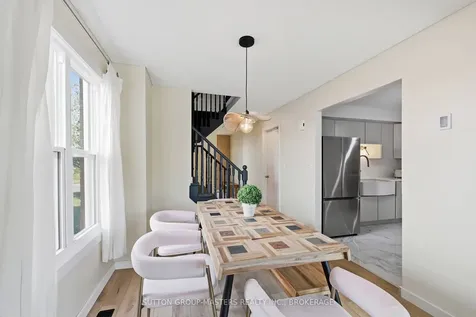 35 Rose Abbey Drive Kingston ON K7K 6W1