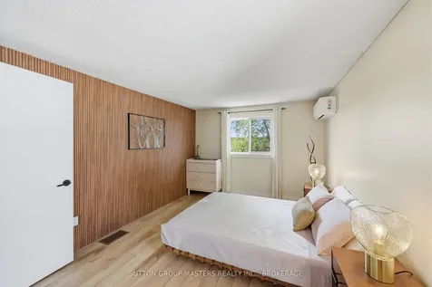 35 Rose Abbey Drive Kingston ON K7K 6W1