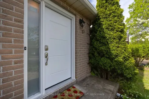 35 Rose Abbey Drive Kingston ON K7K 6W1