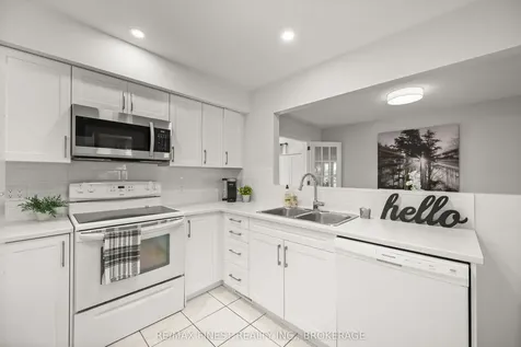 1066 Pinewood Place Kingston ON K7P 1L1