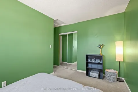 1066 Pinewood Place Kingston ON K7P 1L1