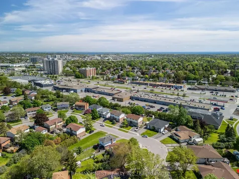 1066 Pinewood Place Kingston ON K7P 1L1