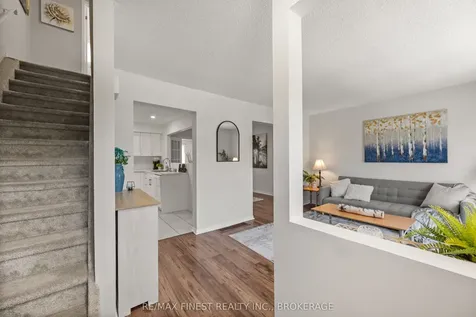 1066 Pinewood Place Kingston ON K7P 1L1