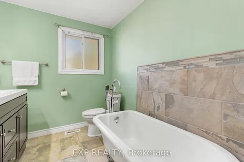 11 Martha Court Welland ON L3C 4N3