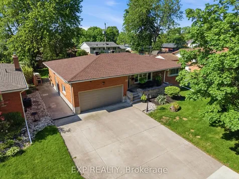 11 Martha Court Welland ON L3C 4N3