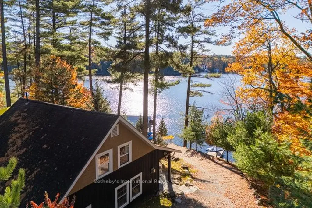 1028 Oak Street Muskoka Lakes ON P0B 1J0