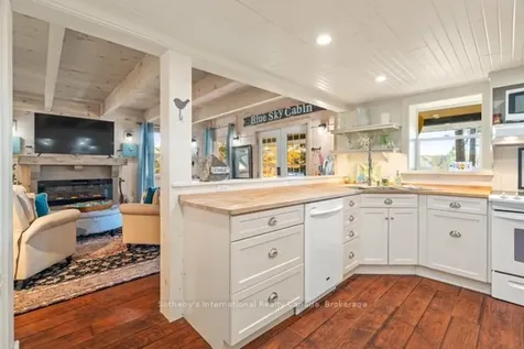 1028 Oak Street Muskoka Lakes ON P0B 1J0