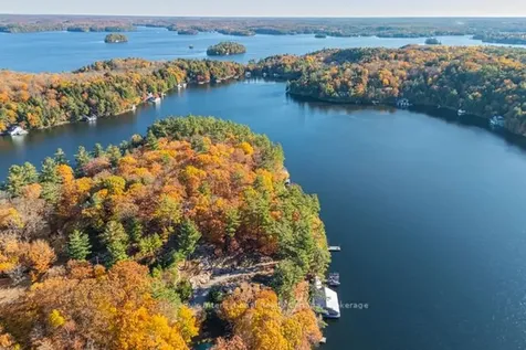 1028 Oak Street Muskoka Lakes ON P0B 1J0