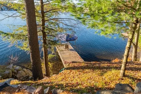 1028 Oak Street Muskoka Lakes ON P0B 1J0