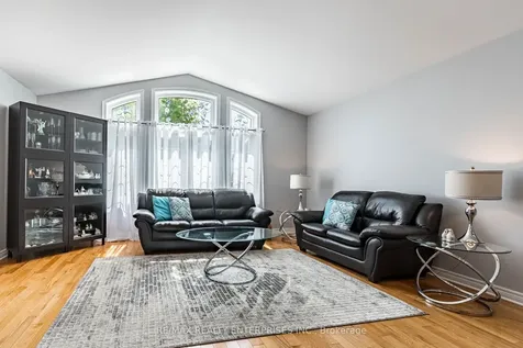 8 Cherry Ridge Boulevard Pelham ON L0S 1C0