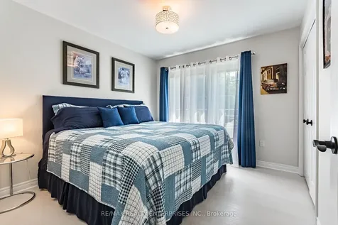 8 Cherry Ridge Boulevard Pelham ON L0S 1C0