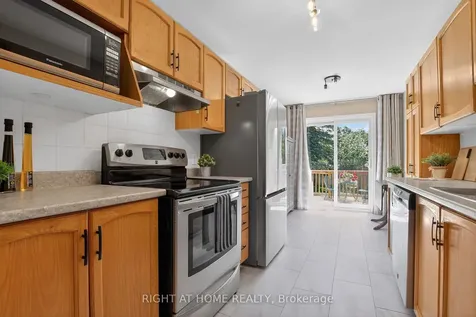 88 Furlong Crescent Kanata ON K2M 2H9
