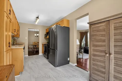 88 Furlong Crescent Kanata ON K2M 2H9