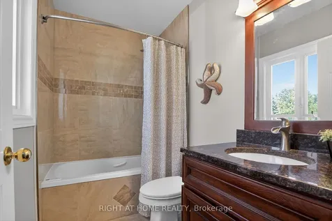 88 Furlong Crescent Kanata ON K2M 2H9