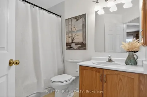 88 Furlong Crescent Kanata ON K2M 2H9