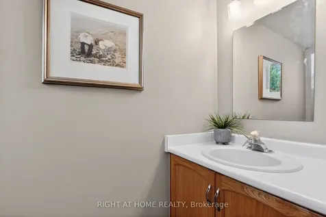 88 Furlong Crescent Kanata ON K2M 2H9
