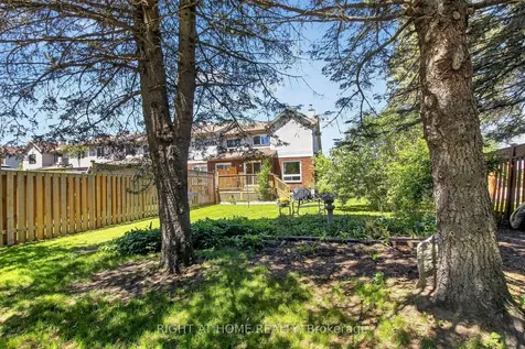 88 Furlong Crescent Kanata ON K2M 2H9