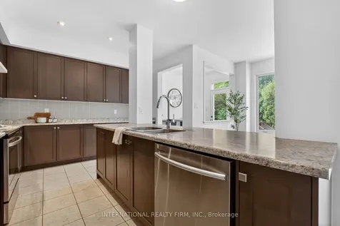 7785 Hackberry Trail Niagara Falls ON L2H 3R5