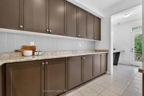 7785 Hackberry Trail Niagara Falls ON L2H 3R5