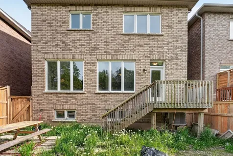 7785 Hackberry Trail Niagara Falls ON L2H 3R5