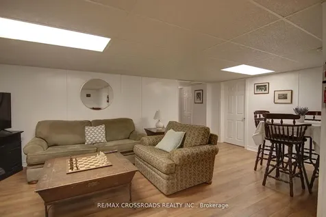 8 Green Arbour Way Kawartha Lakes ON K9V 0E6