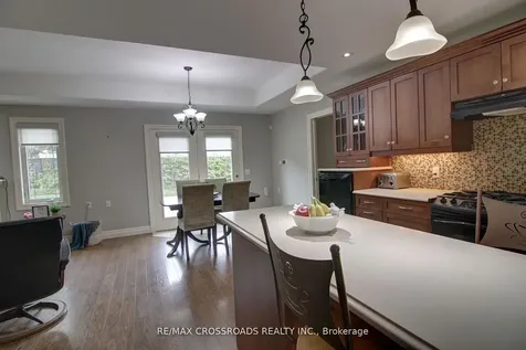 8 Green Arbour Way Kawartha Lakes ON K9V 0E6