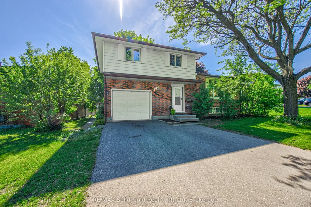 164 White Pine Crescent Waterloo ON N2V 1C1