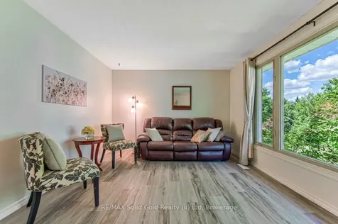 164 White Pine Crescent Waterloo ON N2V 1C1