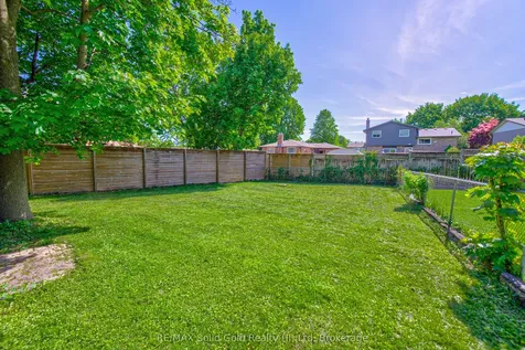 164 White Pine Crescent Waterloo ON N2V 1C1