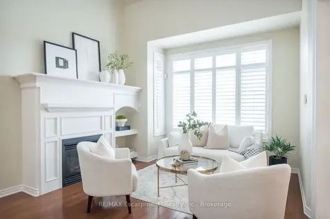 6293 Pinestone Road Niagara Falls ON L2J 4L1