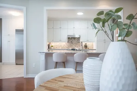 6293 Pinestone Road Niagara Falls ON L2J 4L1