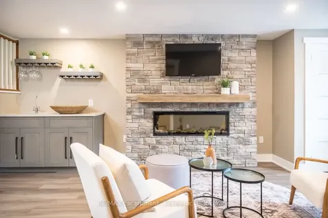 6293 Pinestone Road Niagara Falls ON L2J 4L1