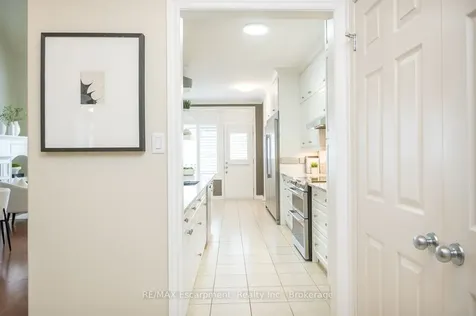 6293 Pinestone Road Niagara Falls ON L2J 4L1