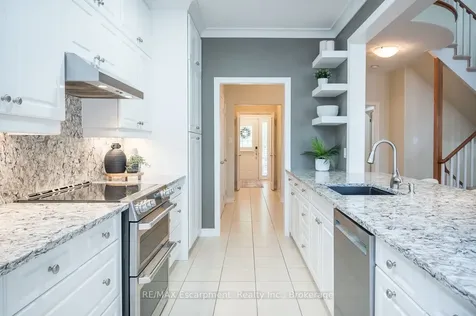 6293 Pinestone Road Niagara Falls ON L2J 4L1