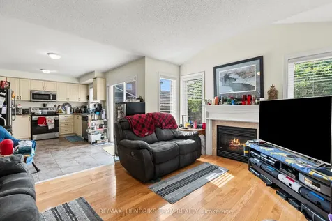 4 Durham Way St. Catharines ON L0S 1J0