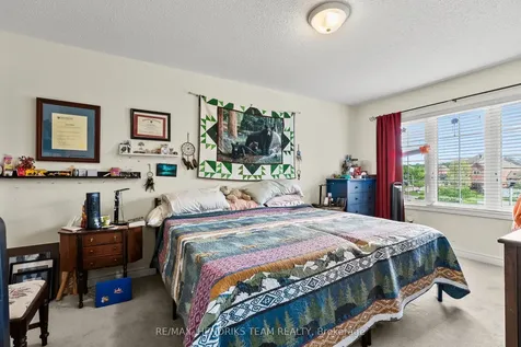 4 Durham Way St. Catharines ON L0S 1J0